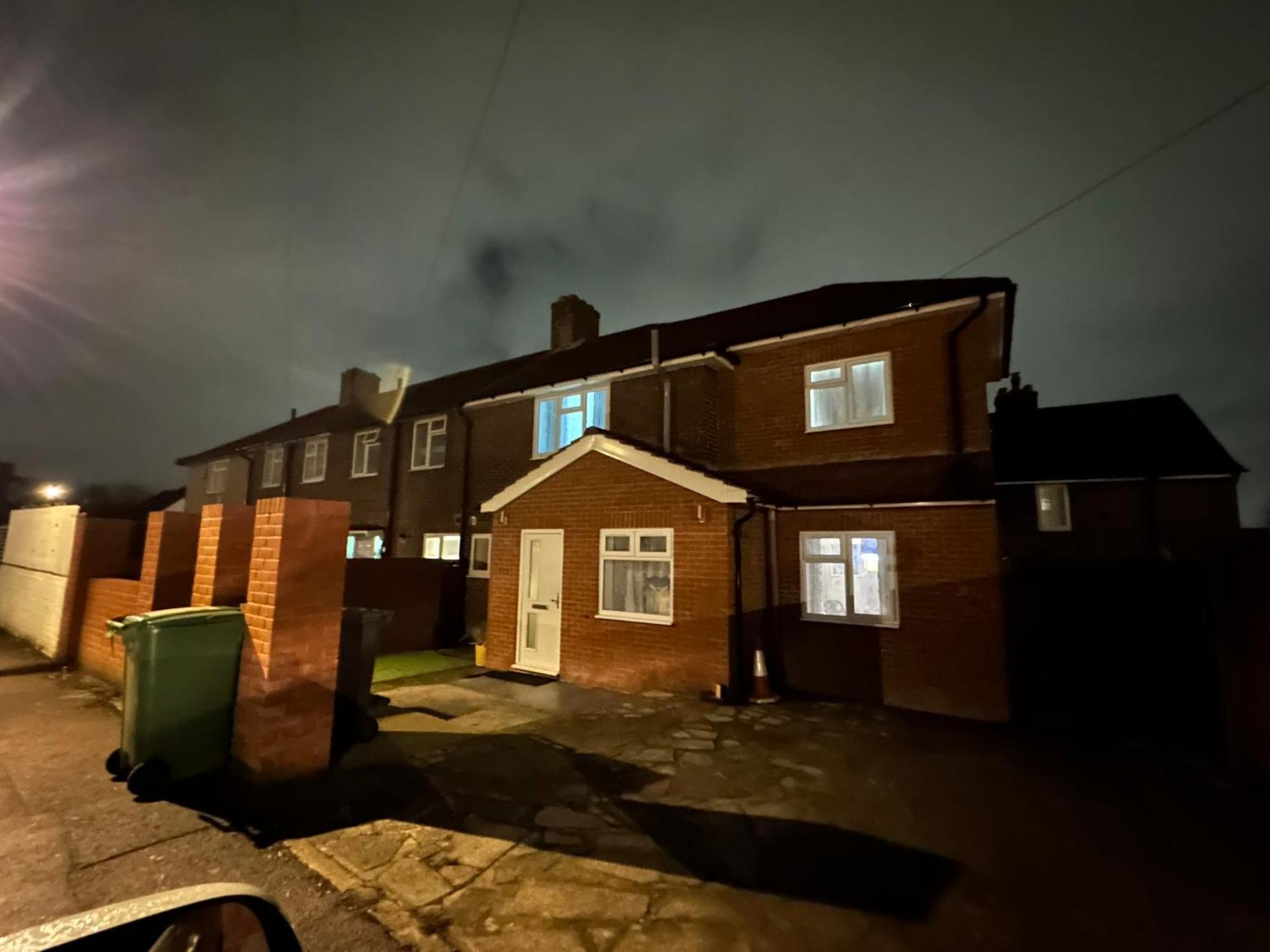 Luxury Ensuite 2Nd Studio Flat With Great Views In Keedonwood Road With Fully Own Bathroom Newly Added And Private Kitchenette Bromley Exterior photo